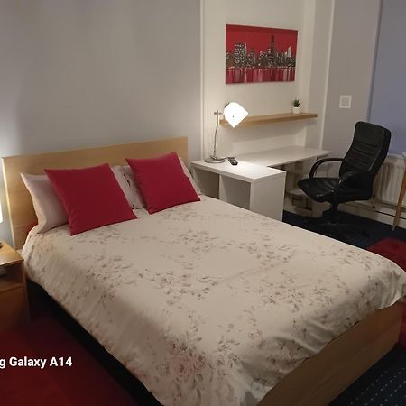 63 John Aird Court Apartment London Bagian luar foto